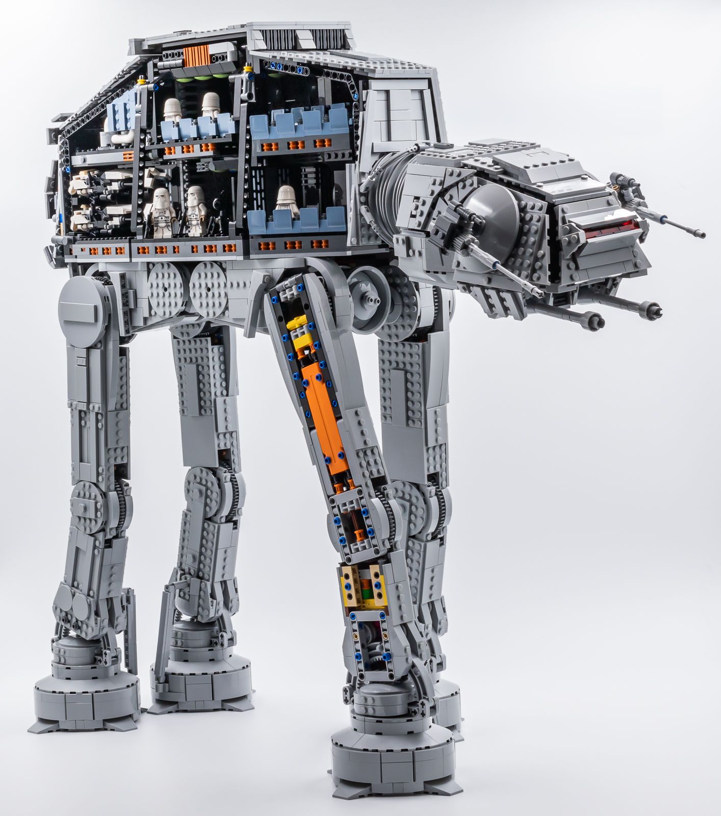 75313-lego-starwars-at-at-ultimate-collector-series_25
