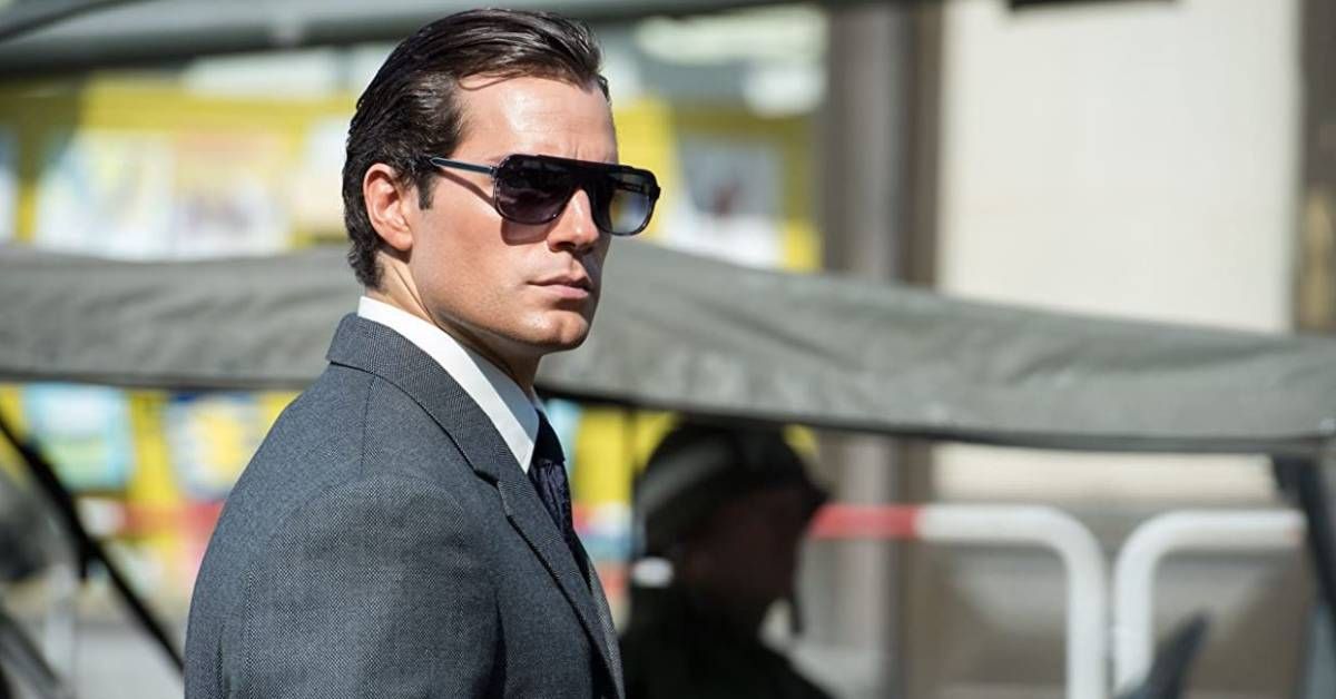 Cavill_Man_From_UNCLE_2015_WB