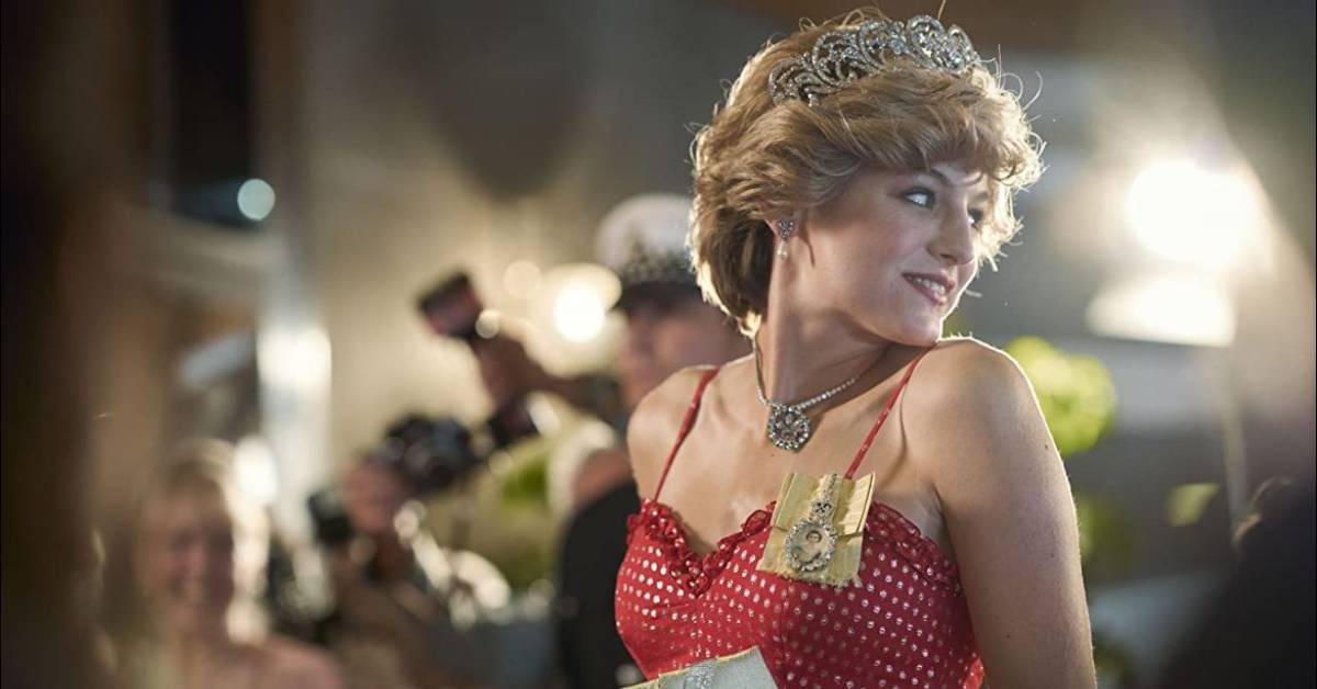 Emma Corrin poses as Princess Diana in season 3 of Netflix's 