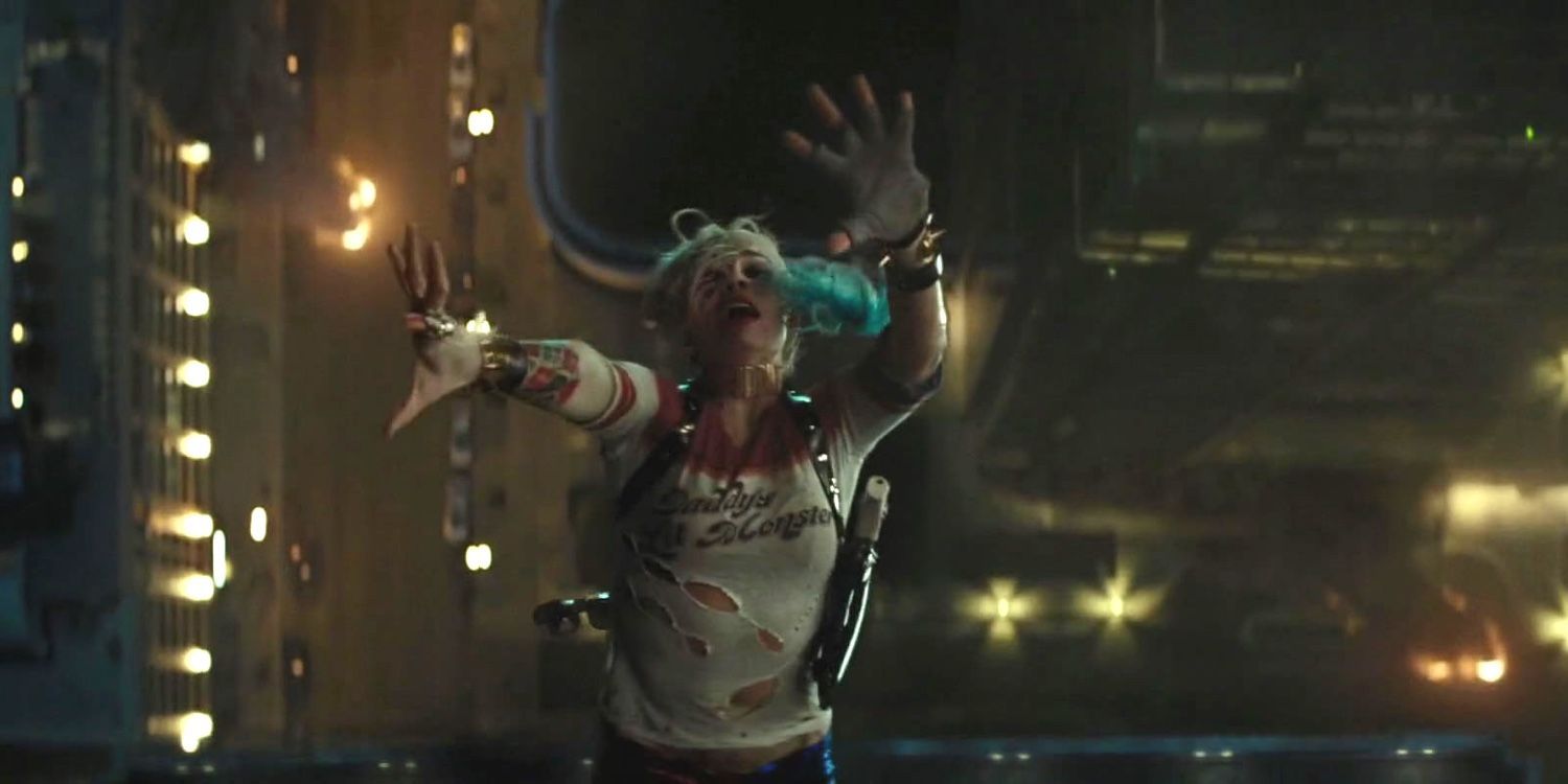 Suicide-Squad-Harley-Quinn-Helicopter-scene