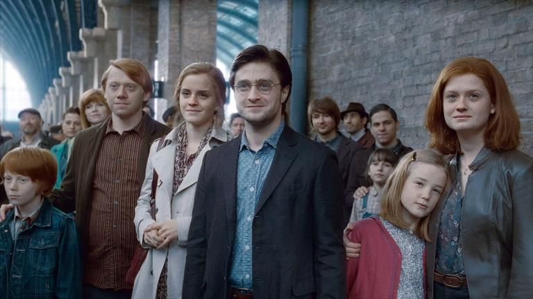 Evanna Lynch Briefly Forgets She Was in Harry Potter