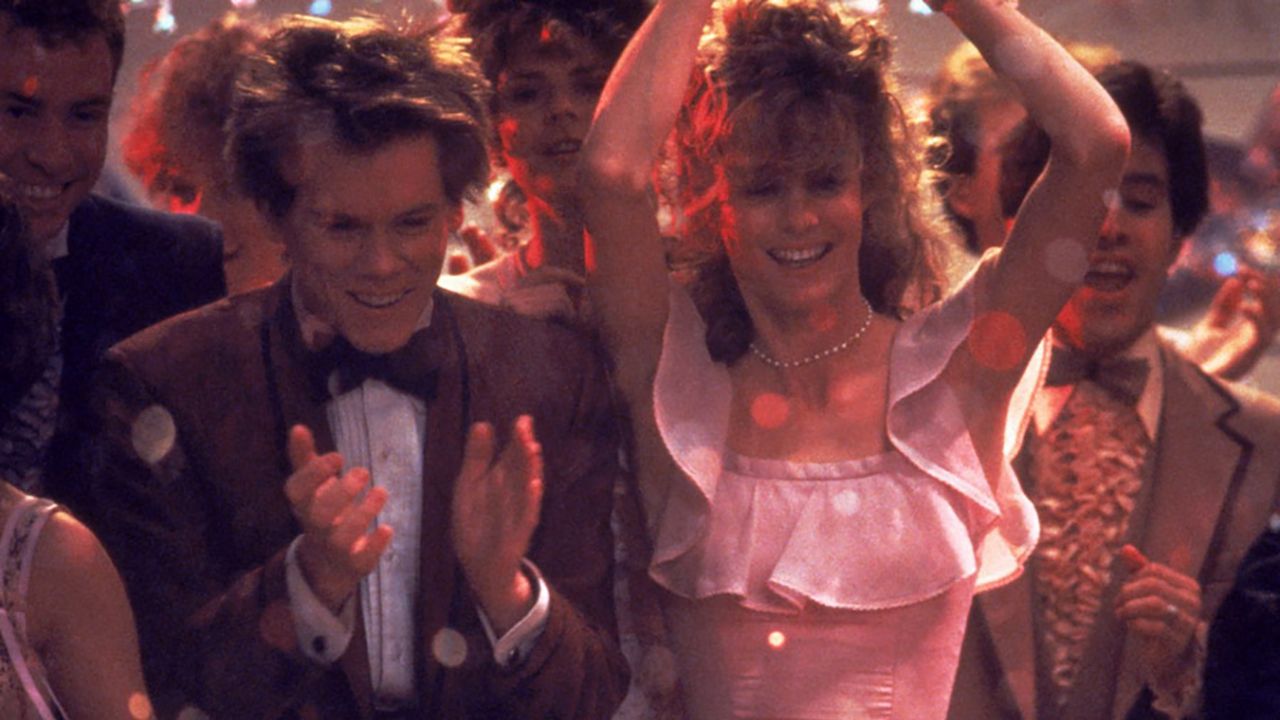 Kevin Bacon and Lori Singer in Footloose.