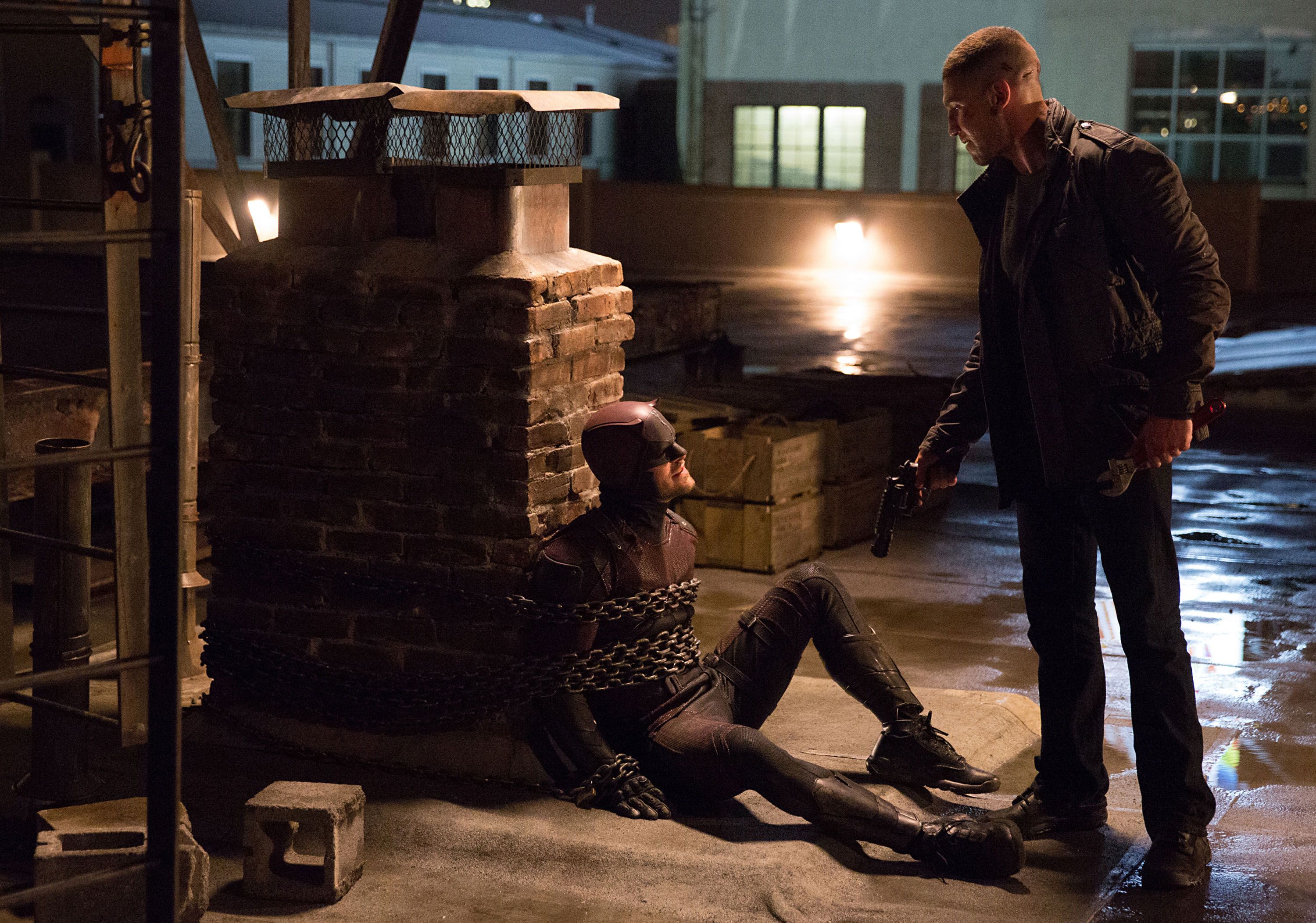 daredevil-the-punisher-chained