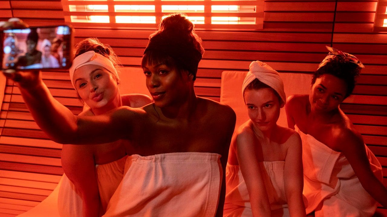 Anna and her friends in the sauna