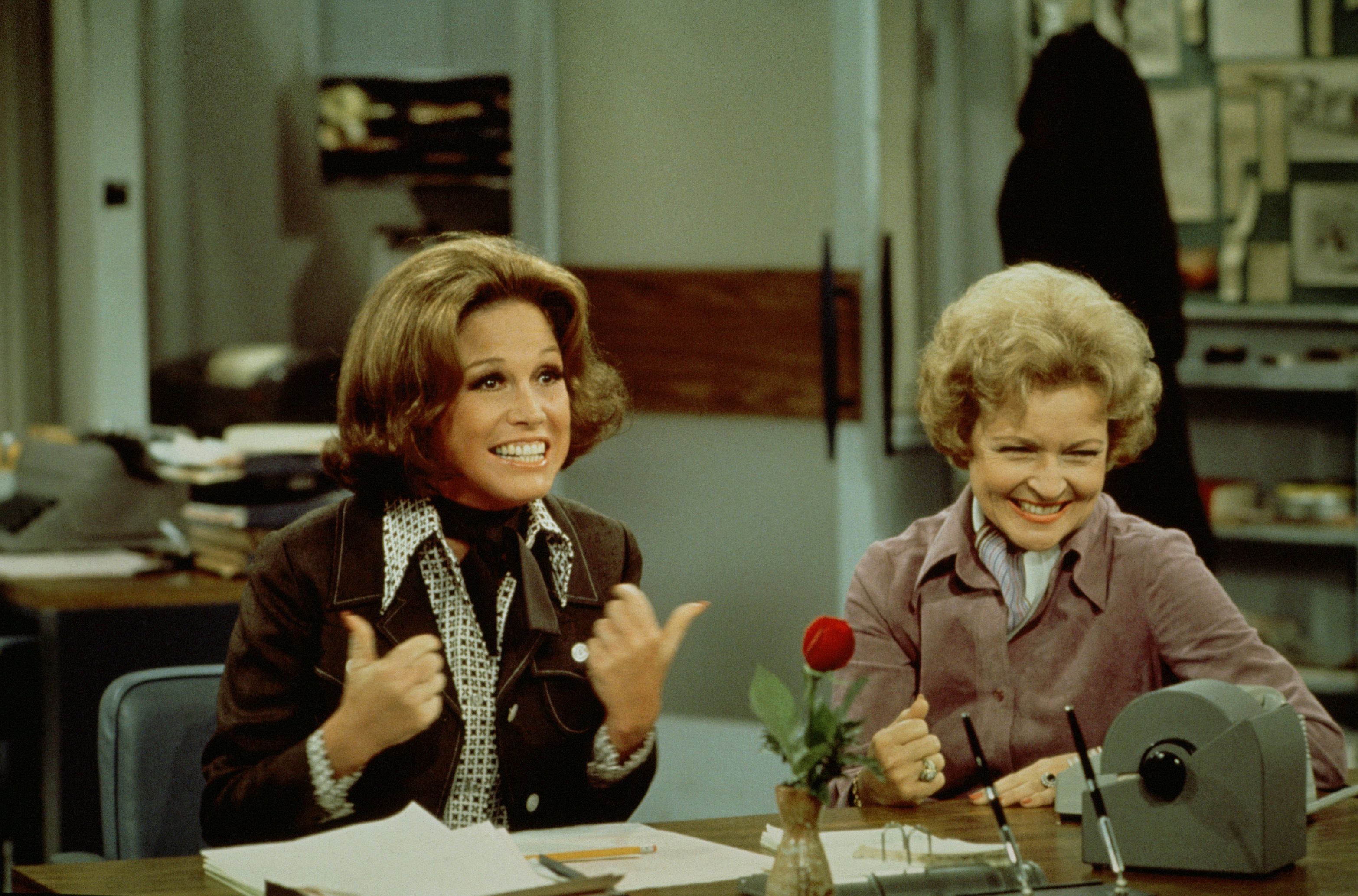 Mary-tyler-moore-show-workplace-comedy