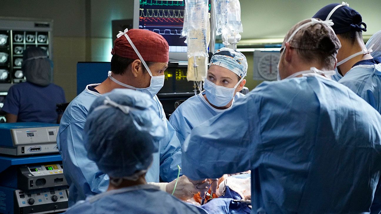Here's What' Made Grey's Anatomy Popular Enough for 18 Seasons