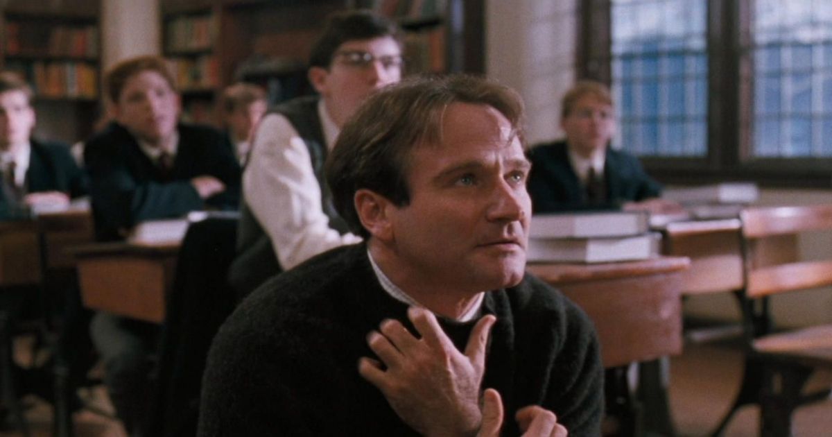 Williams getting dramatic in front of his students in Dead Poets Society