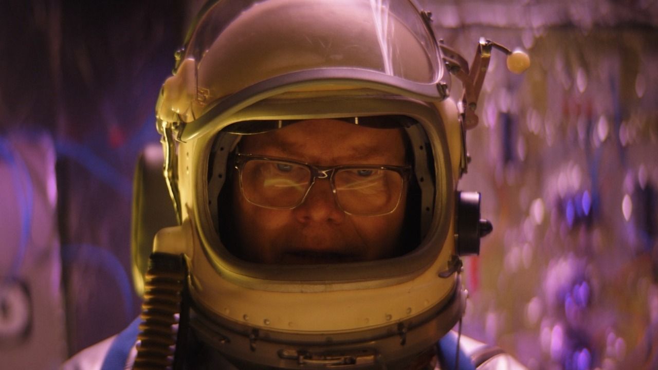 Linoleum Review Jim Gaffigan Shines Brightly in Heartfelt Dramedy with Powerful Ending