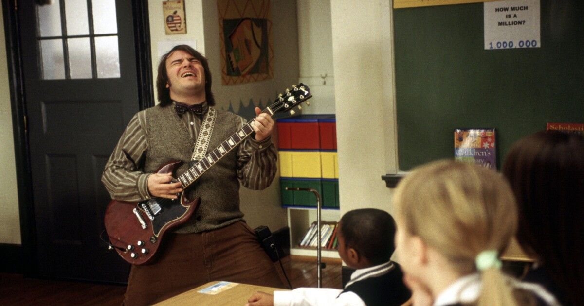 Jack Black teaches kids guitar in School of Rock
