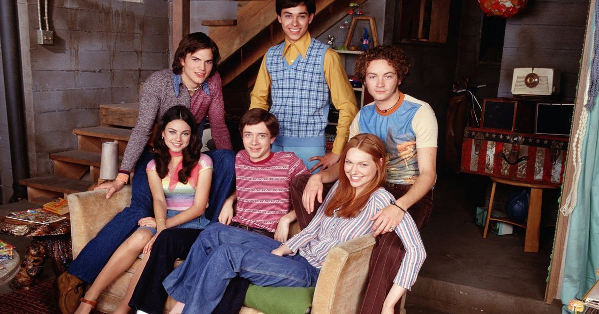 The whole gang in That 70s Show 