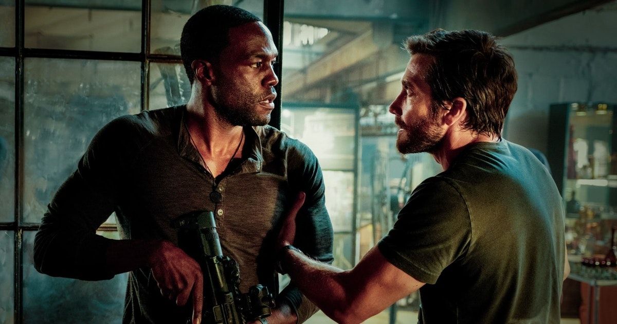 Yahya Abdul-Mateen II and Jake Gyllenhaal in Michael Bay's Ambulance (2022)