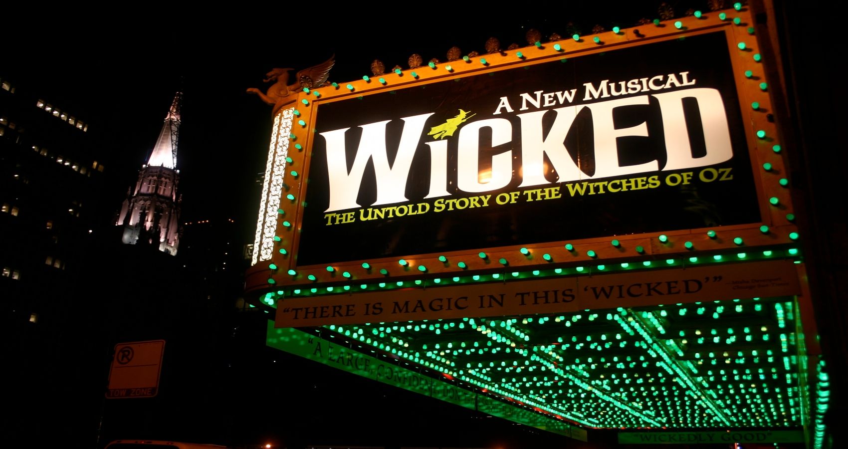 wicked-broadway-musical (1)