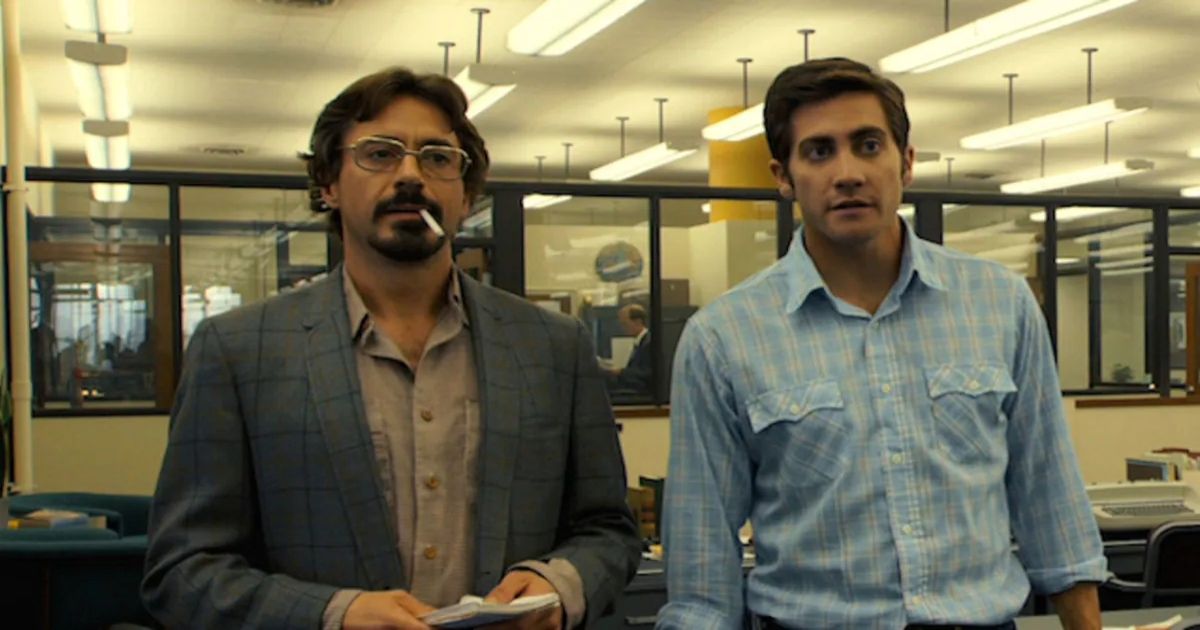 Robert Downey Jr. and Jake Gyllenhaal in Zodiac (2007)