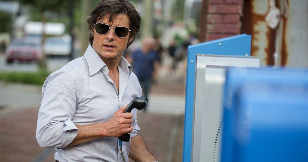 Tom Cruise at a pay phone in American Made