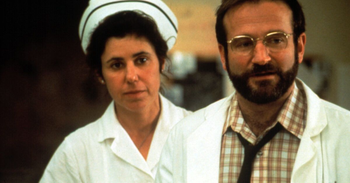 Robin Williams and a nurse in Awakenings