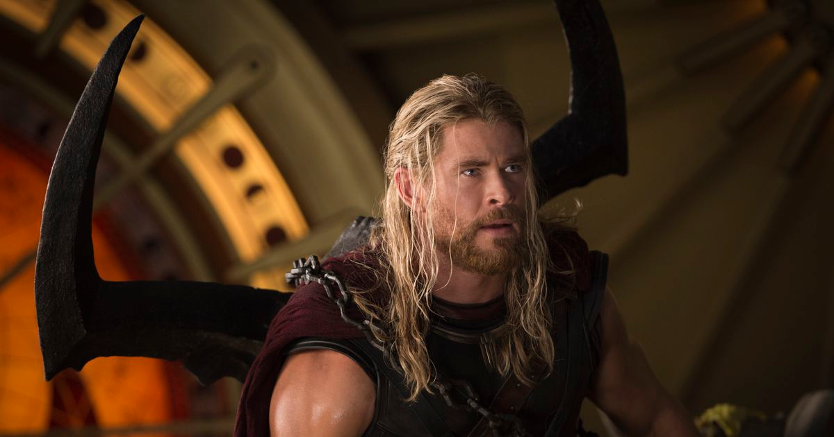 Thor Ragnarok Chris Hemsworth Surtur Head