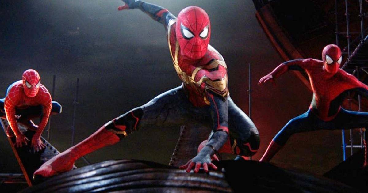 Spider-Man-No-Way-Home-Tom-Holland-Andrew-Garfield-and-Tobey-Maguire-Final-Battle-Official-(1).jpg