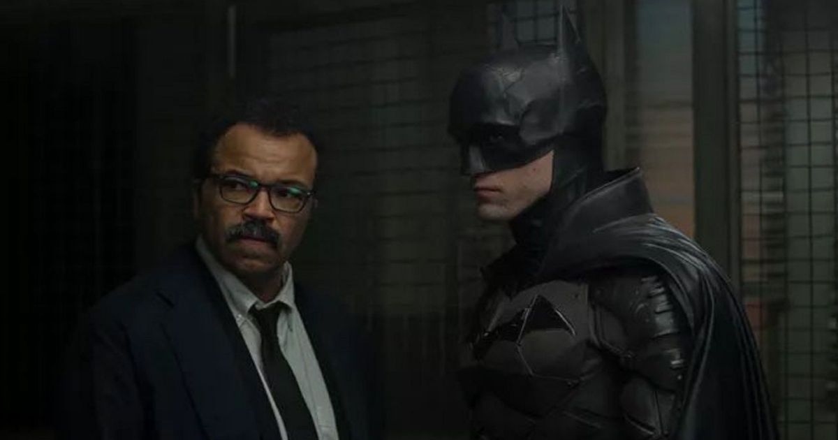 Jeffrey Wright as Gordon next to Robert Pattinson as The Batman