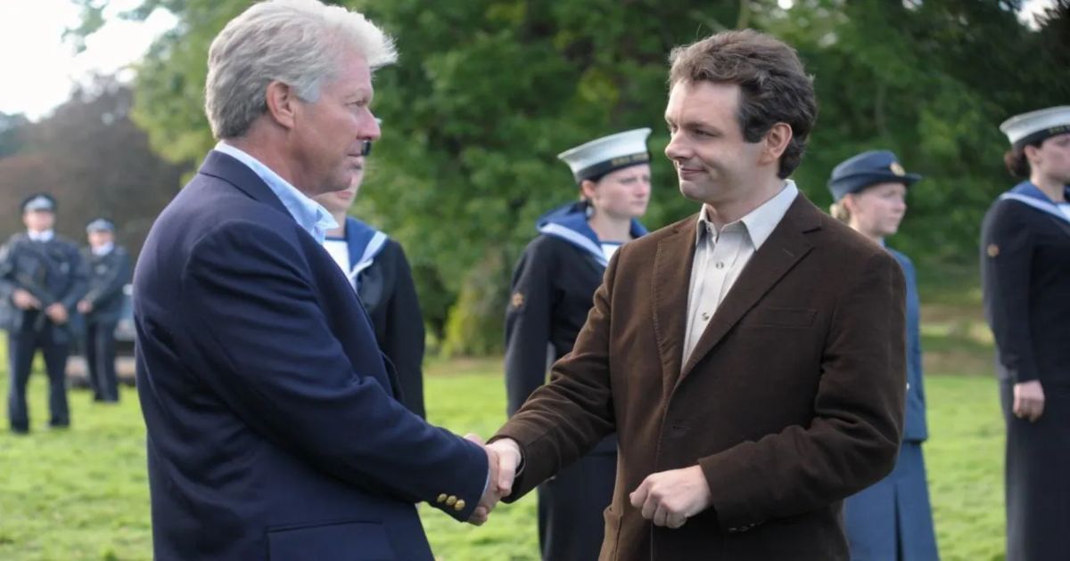 Michael Sheen as Tony Blair shaking Clinton's hand in The Special Relationship