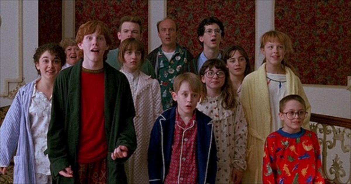 The McCallister family in their pajamas in Home Alone