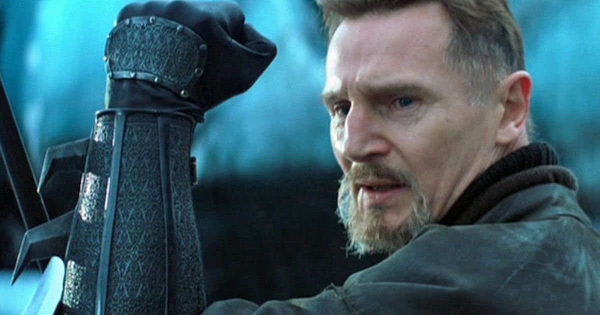 Liam Neeson em Batman Começa