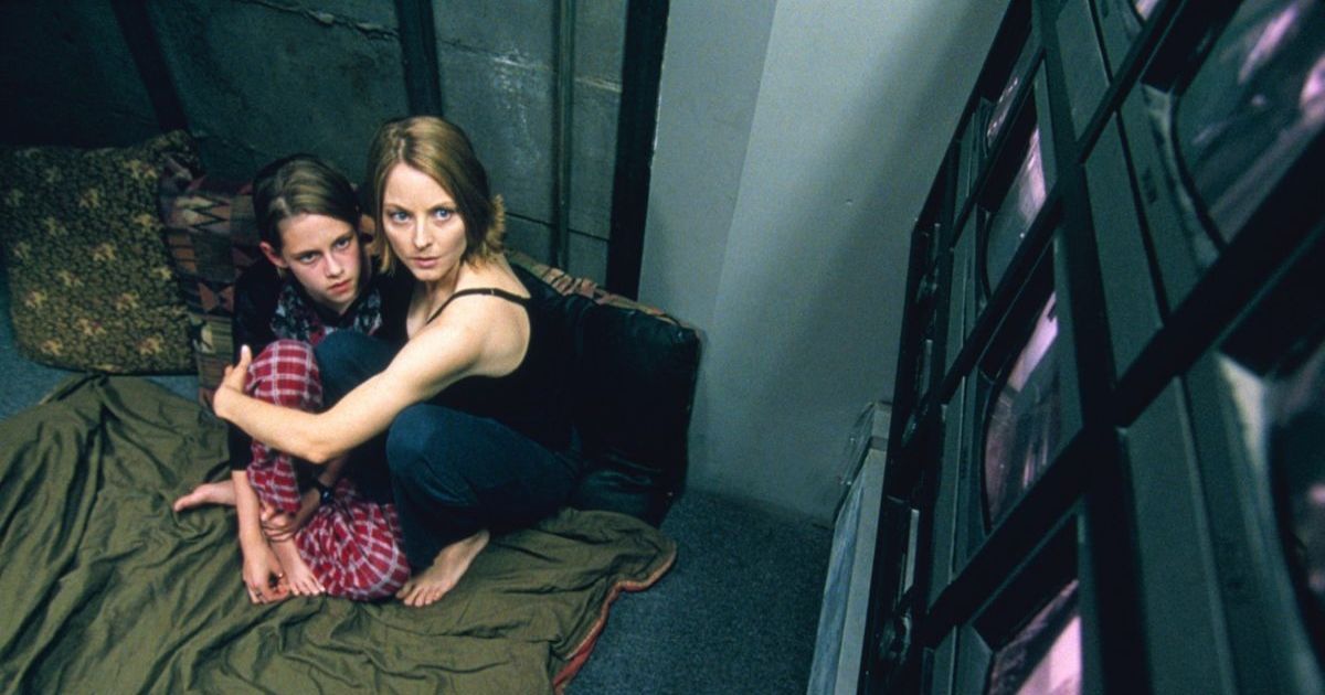 Jodie Foster and Kristen Stewart in the panic room