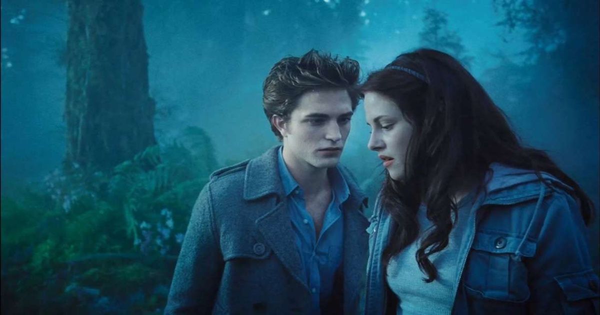 Pattinson and Stewart in Twiligh