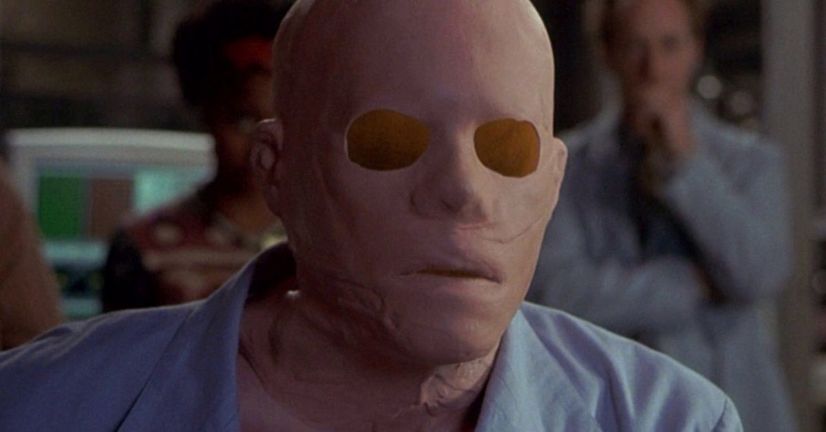 Hollow Man horror movie with Kevin Bacon