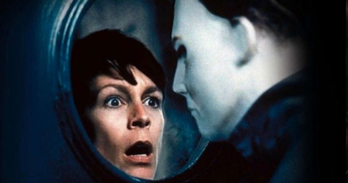 Jamie Lee Curtis as Laurie Strode in Halloween H20: 20 Years Later