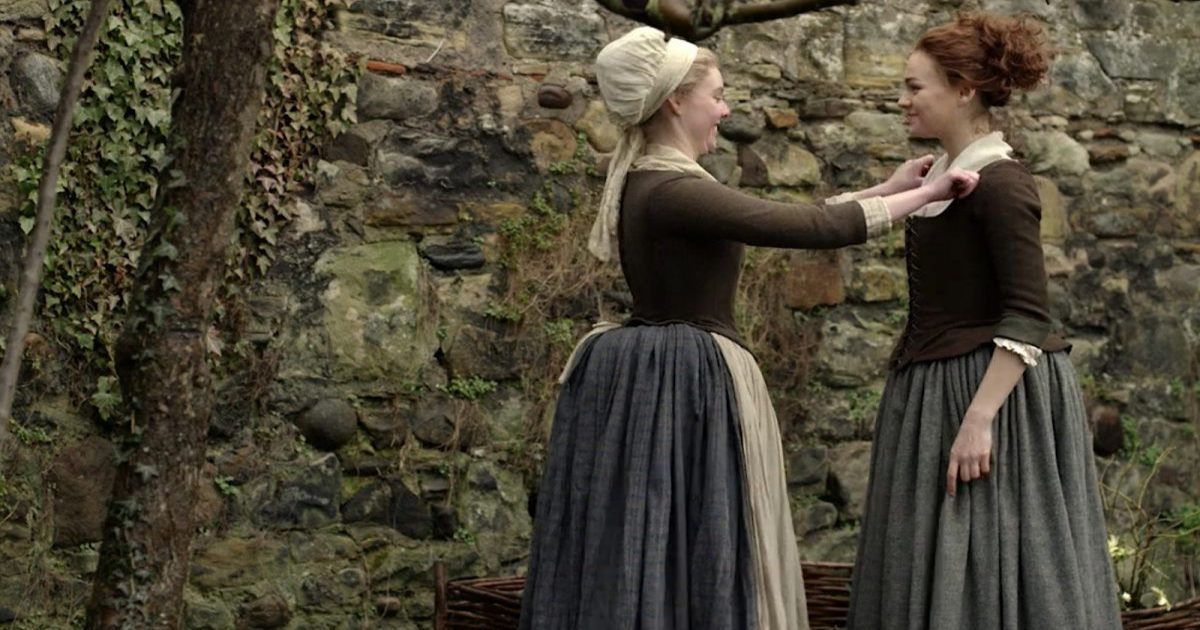 Brianna and Laoghaire in Outlander 