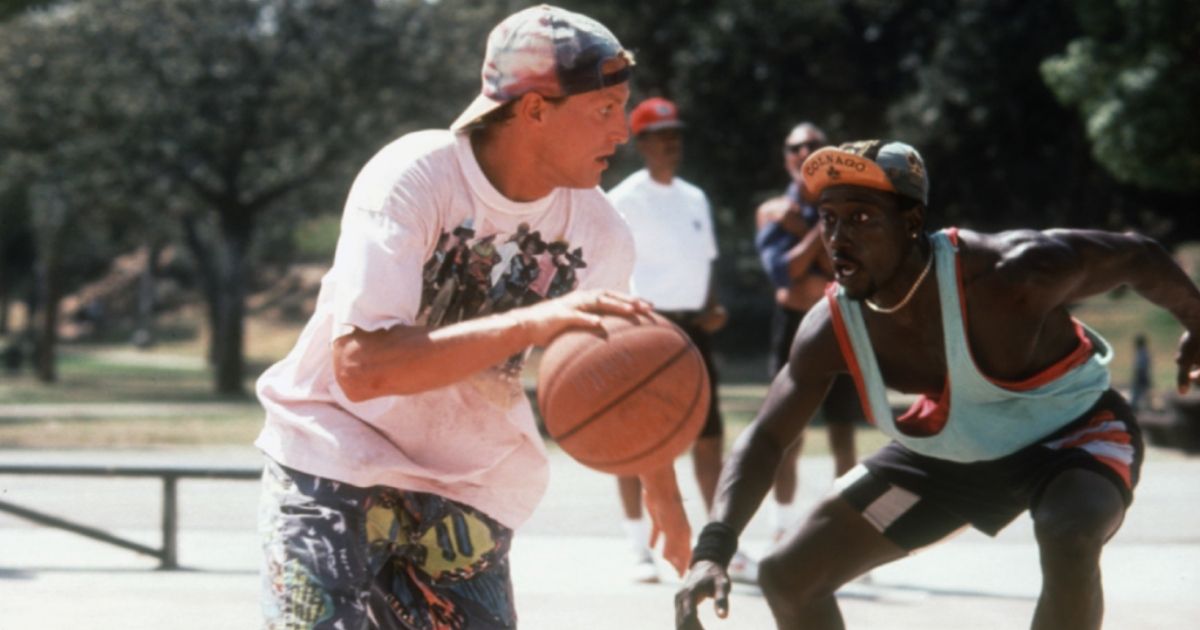 Wesley Snipes and Woody Harrelson playing basketball in White Men Can't Jump