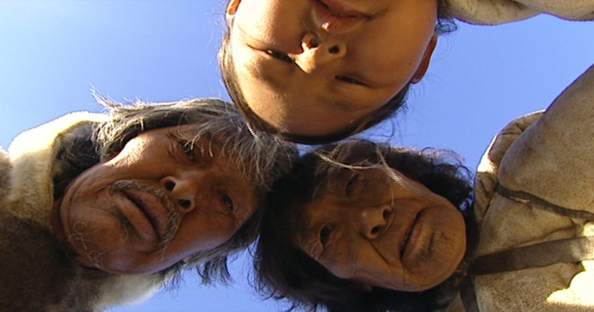 Natar Ungalaaq, Sylvia Ivalu,  Peter-Henry Arnatsiaq, and Lucy Tulugarjuk in Atanarjuat