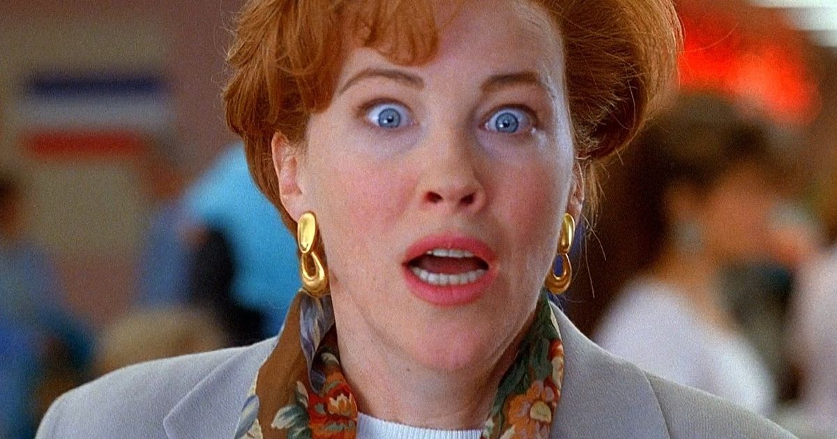 Catherine O'Hara como a mãe de Kevin em Sozinho em Casa