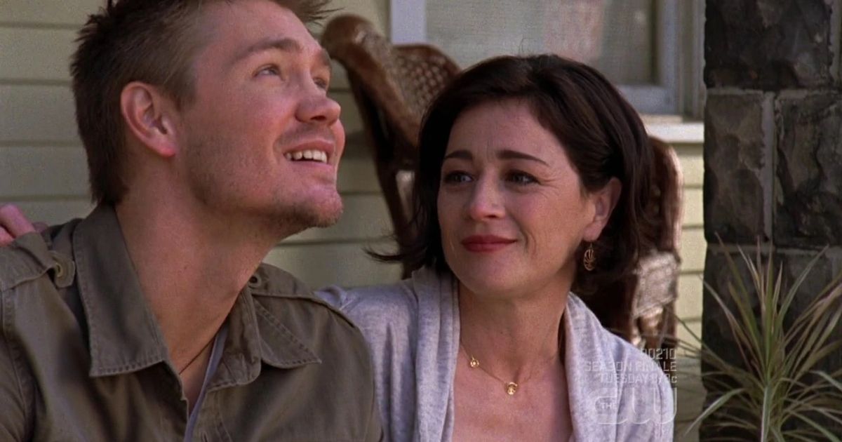 Chad Michael Murray and Moira Kelly on One Tree Hill