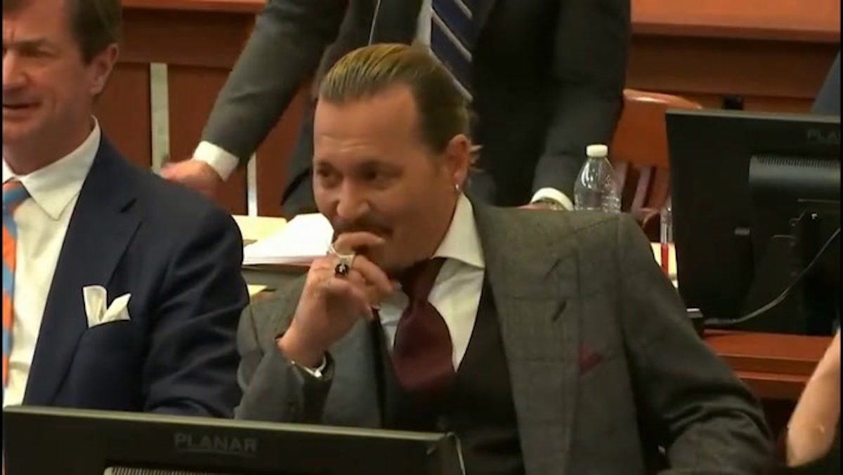 #Johnny Depp Laughs in Court When His Bodyguard is Questioned About Actor’s Genitals