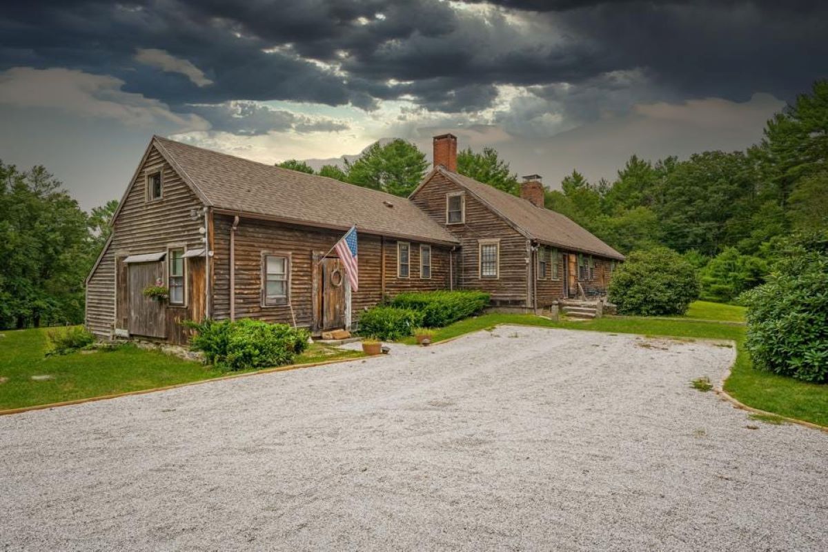 the conjuring house