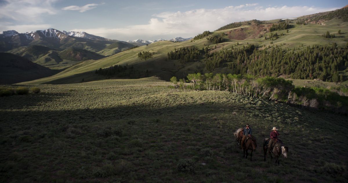 Bitterbrush stars Hollyn and Colie on horseback in the mountains of Idaho in Emelie Mahdavian's documentary