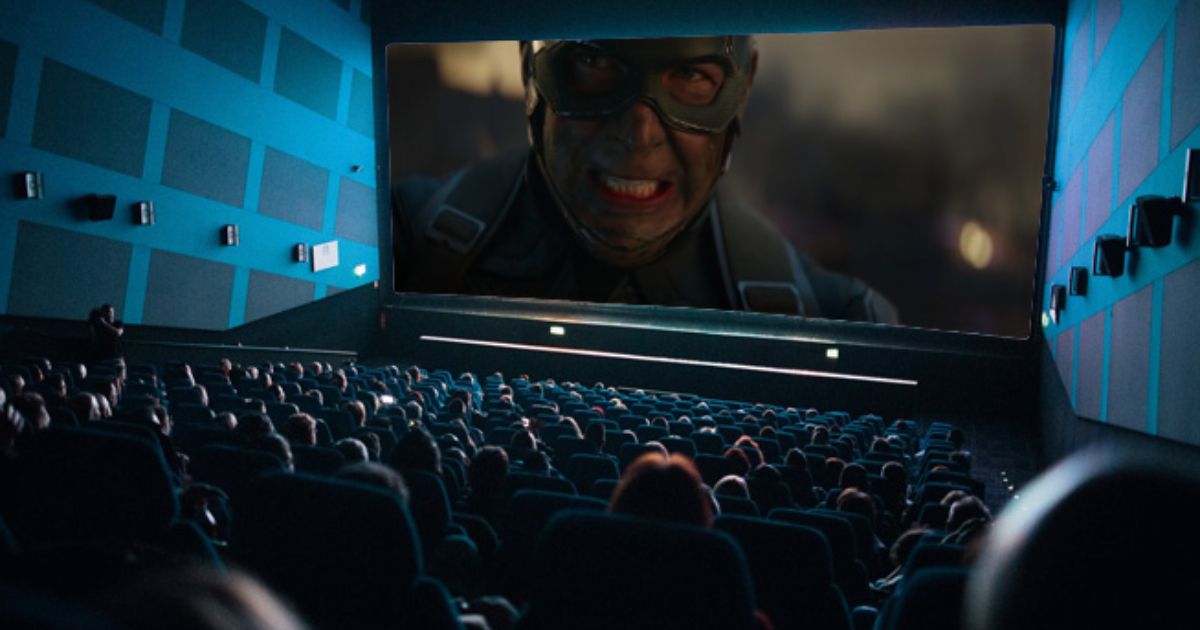 People watching Captain America (Chris Evans) battle in Avengers: Endgame at a cinema hall..