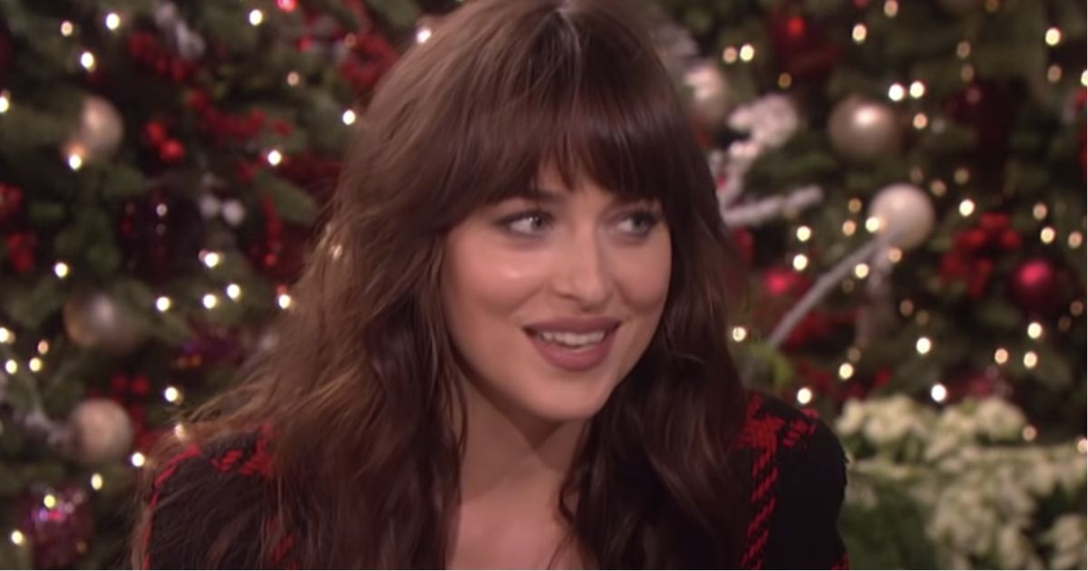 Dakota Johnson Reflects On Awkward Ellen Moment Going Viral Trendradars 