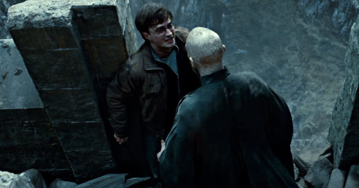 Harry Potter and the Deathly Hallows Part 2 Harry and Voldemort