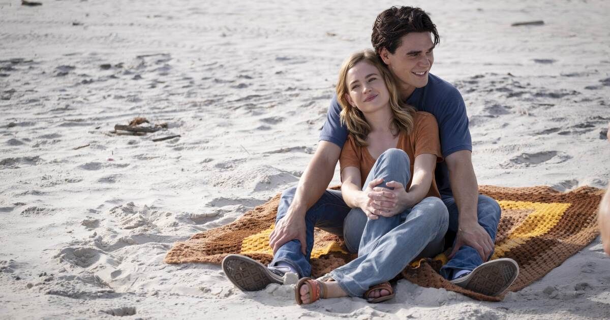 Britt Robertson and KJ Apa in I Still Believe