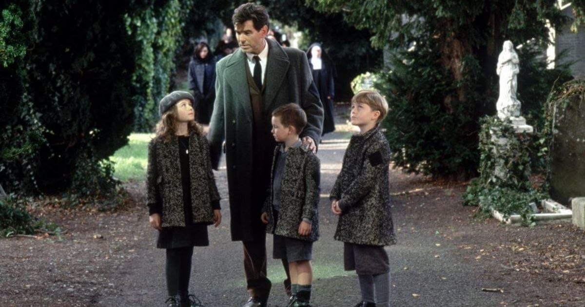 Pierce Brosnan in Evelyn with three kids