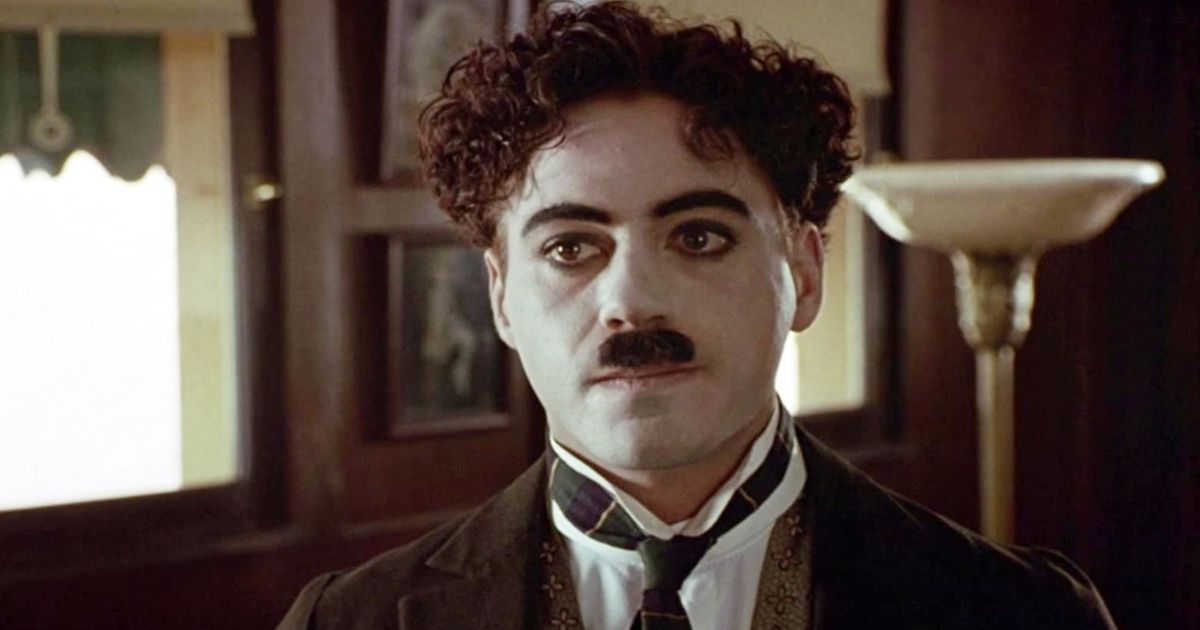 Robert Downey Jr. comme Charlie Chaplin dans Chaplin
