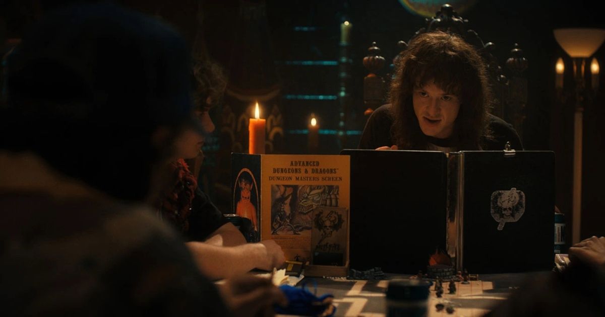 Joseph Quinn as Eddie Munson playing Dungeons and Dragons in Stranger Things Season 4