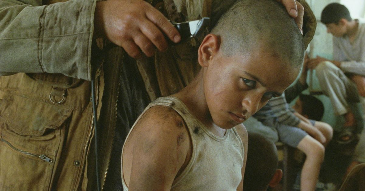 Film Villeneuve Incendies where we shave the head of a child
