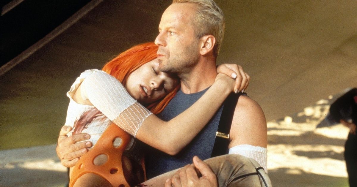 Milla Jovovich and Bruce Willis in The Fifth Element Willis holding Jovovich