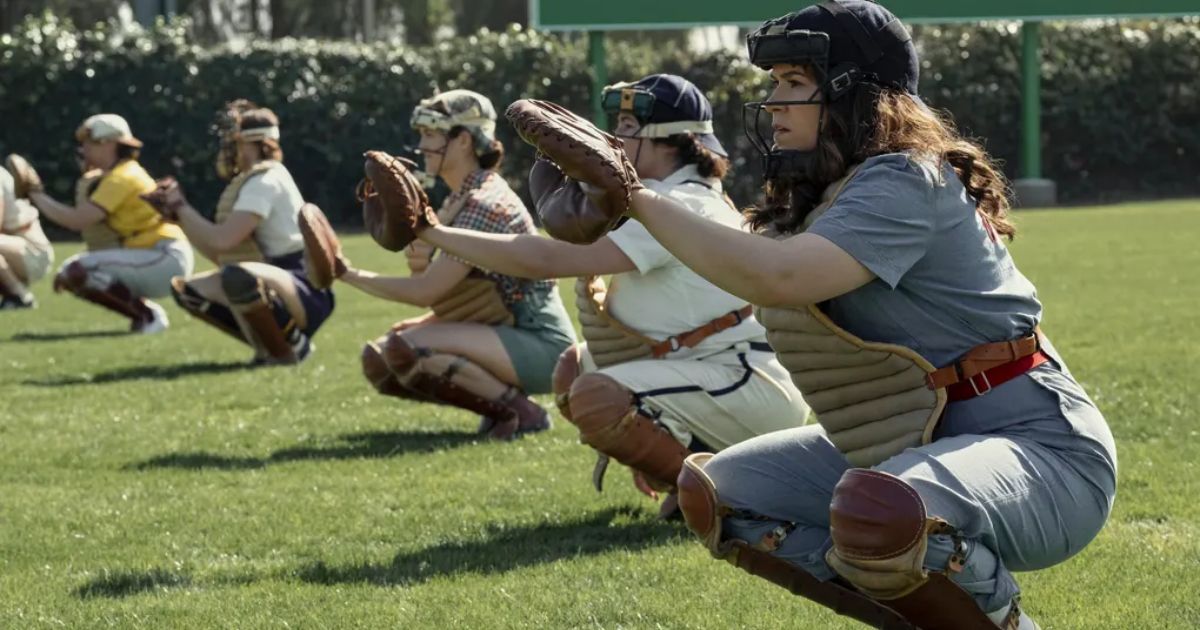 A cast of catchers in the 2022 remake of A League of Their Own