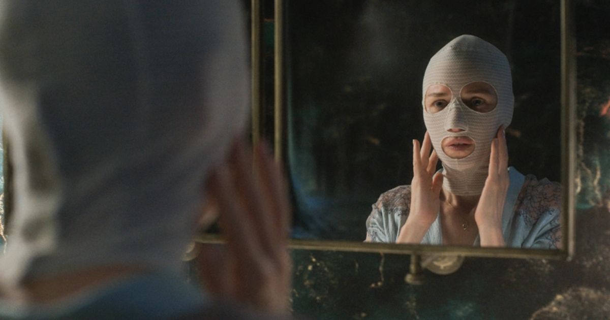 Naomi Watts as Mother in Goodnight Mommy (2022).