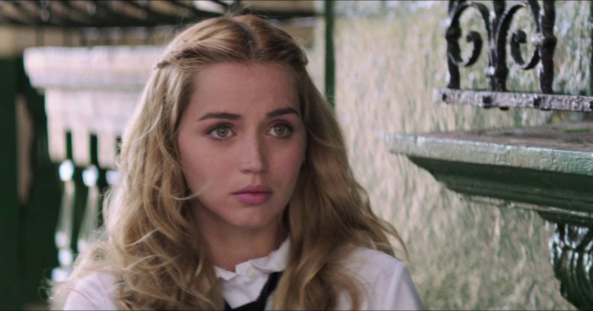 ana-de-armas-hands-of-stone