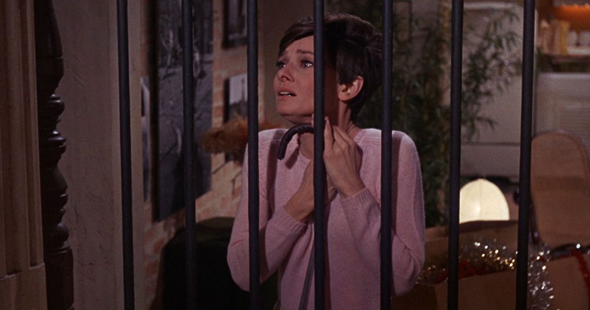 Audrey Hepburn espere até escurecer